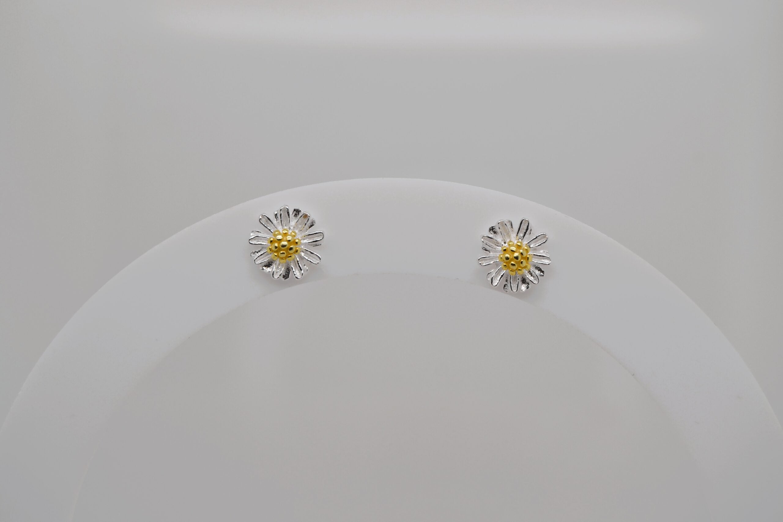 Daisy Dream Studs image 1