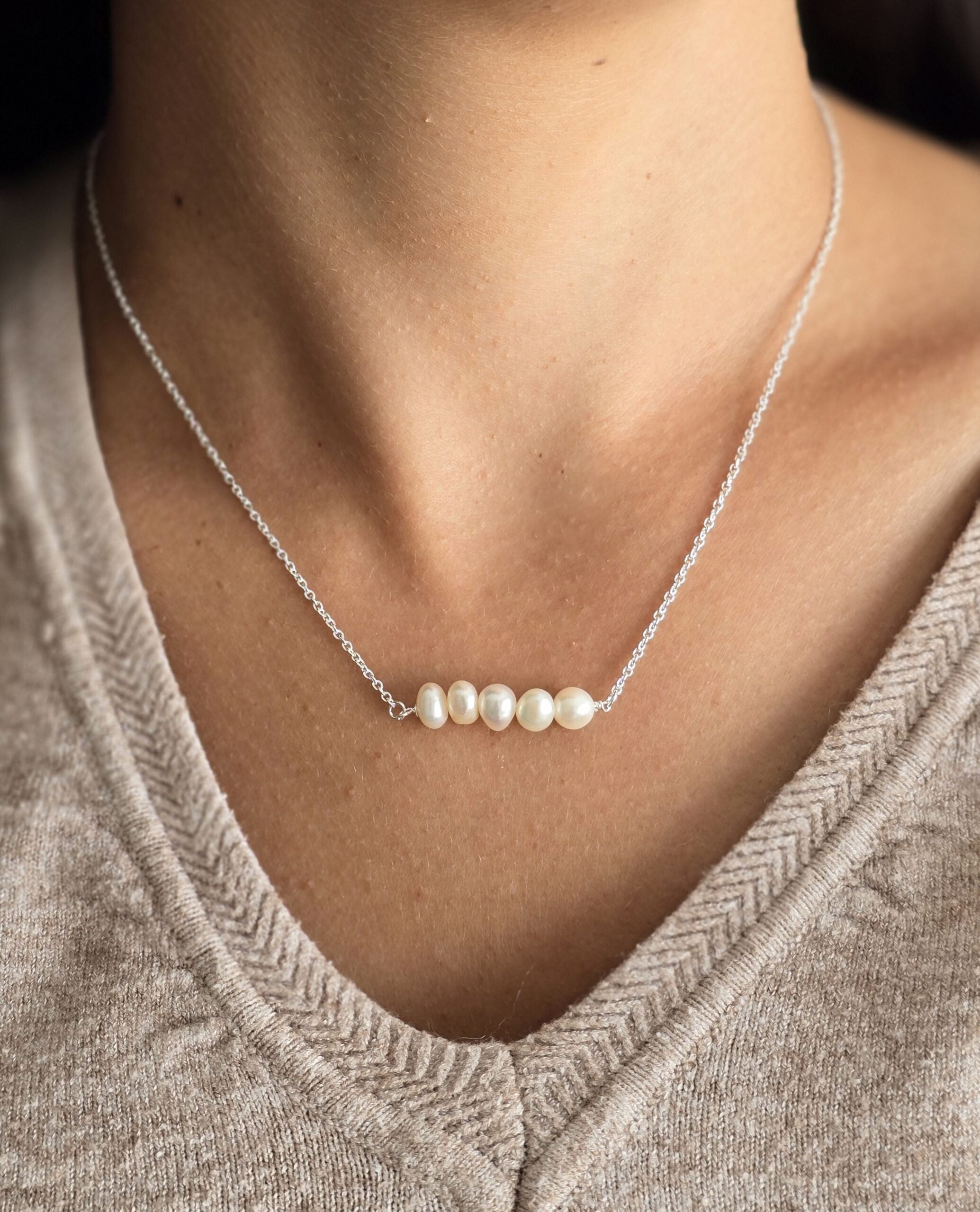 Pearly Necklace image 0