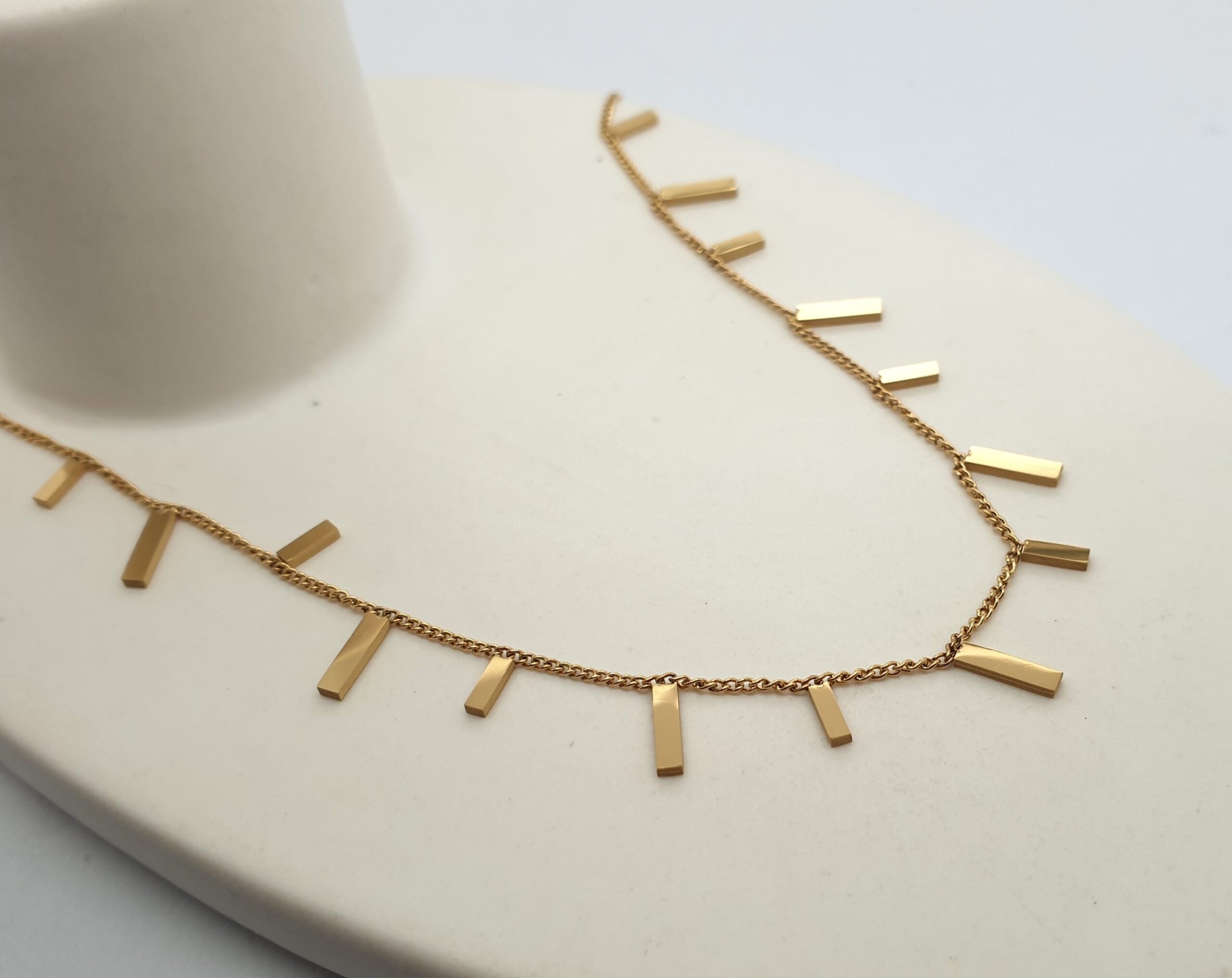 Small Rectangles Gold Necklace image 0