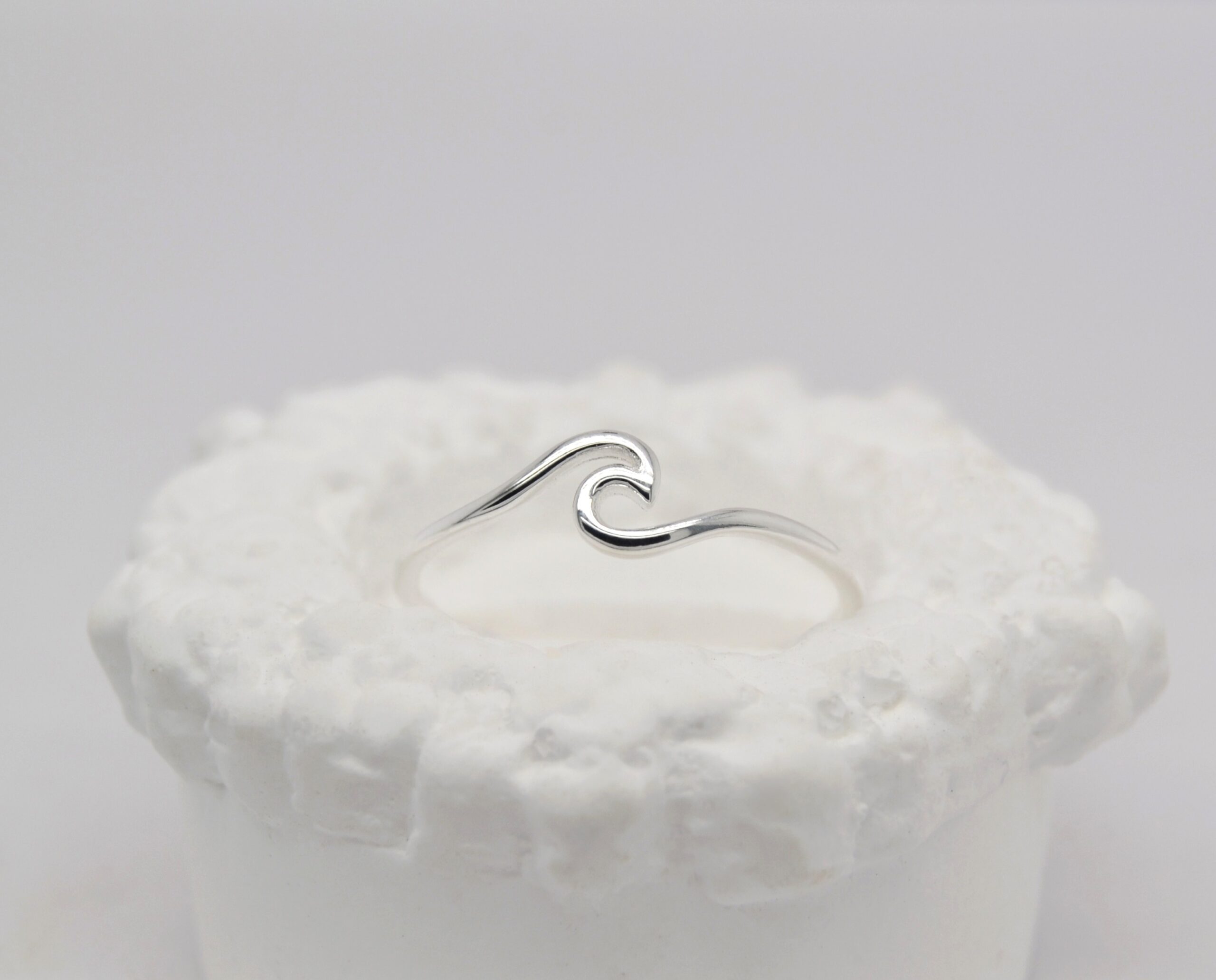 Dainty Wave Silver Ring image 0