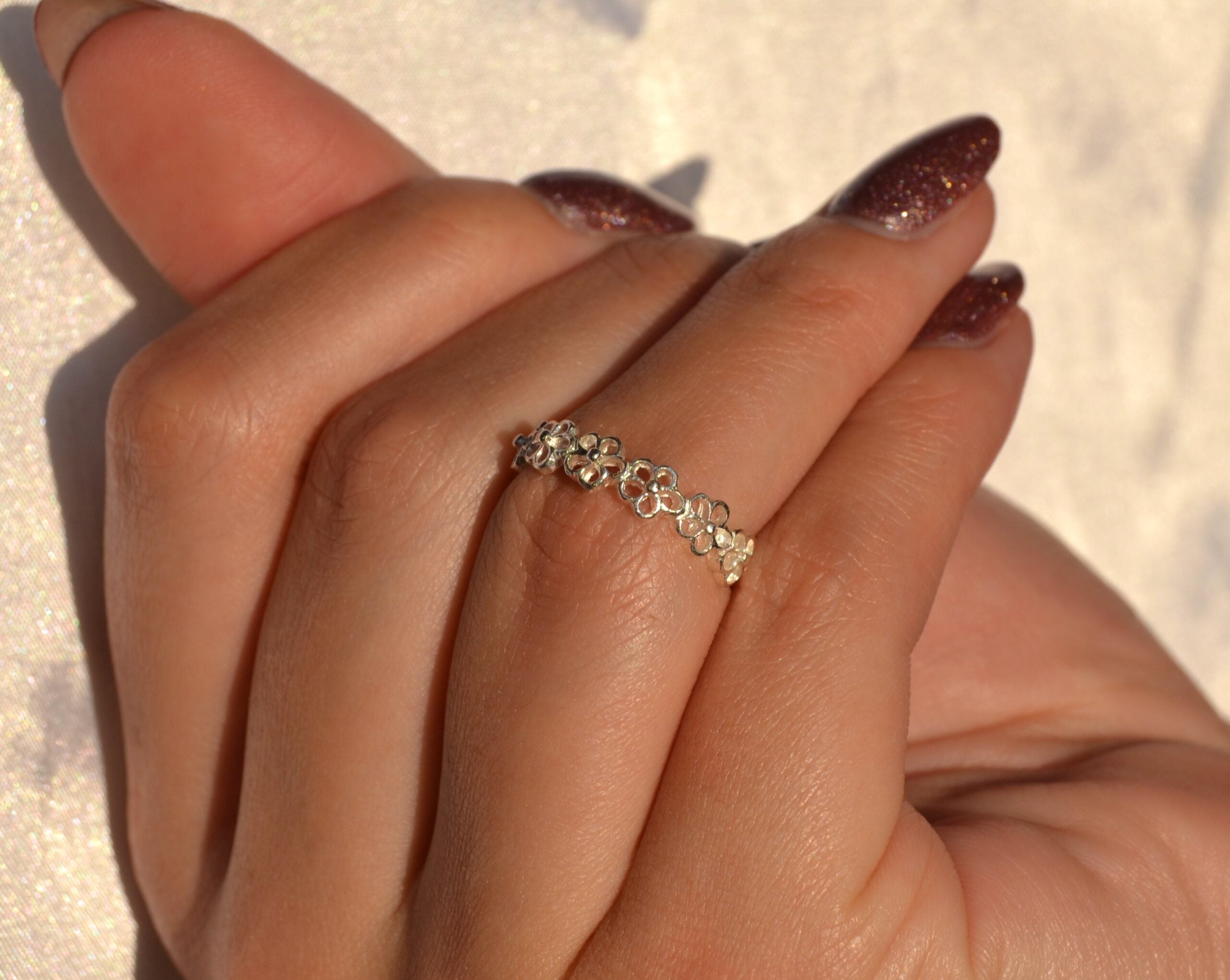 Cut-out Daisy Ring image 0