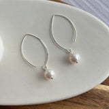 The Elegant Pearl Earring image 1