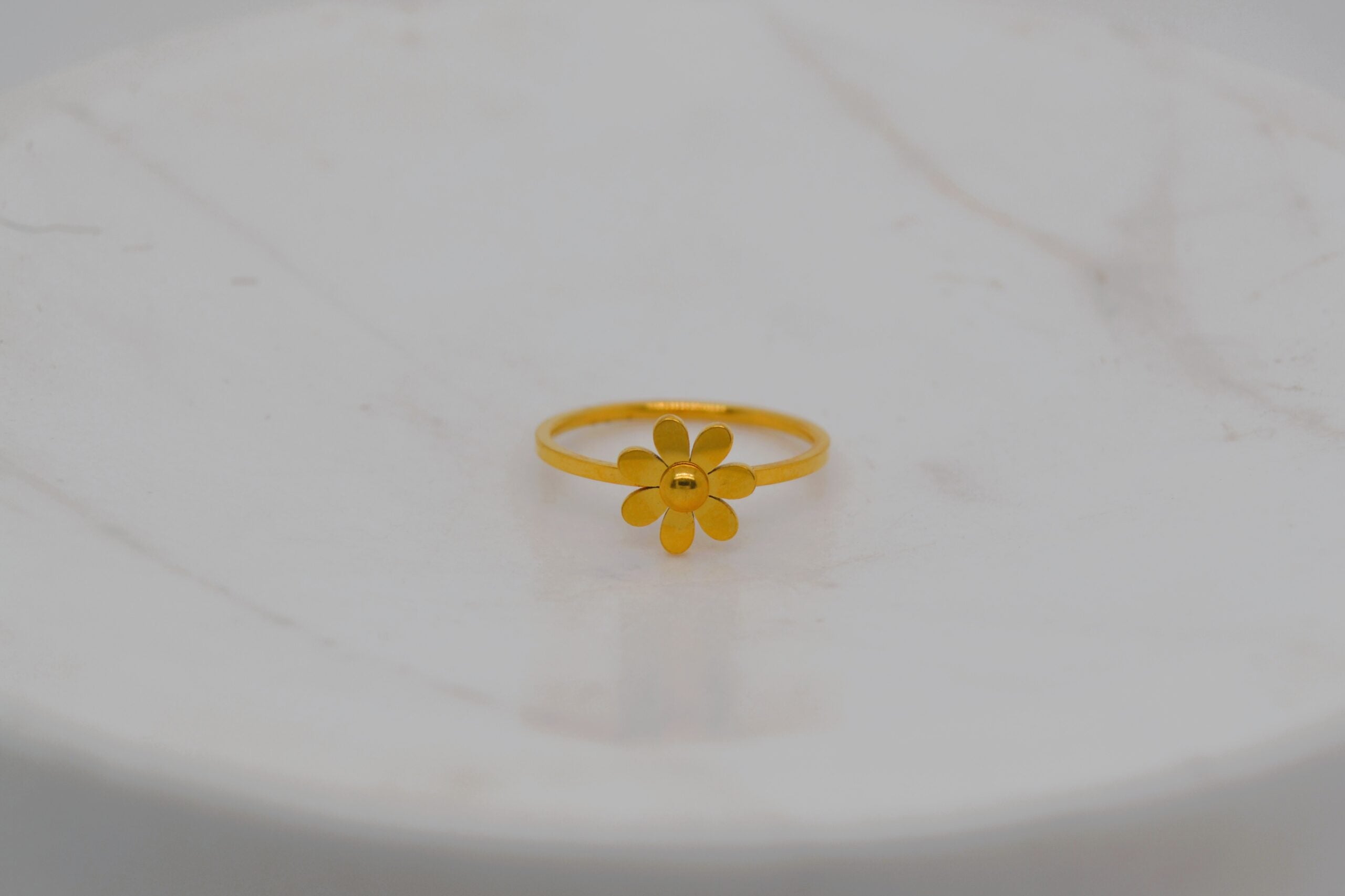 Gold Daisy Ring image 0