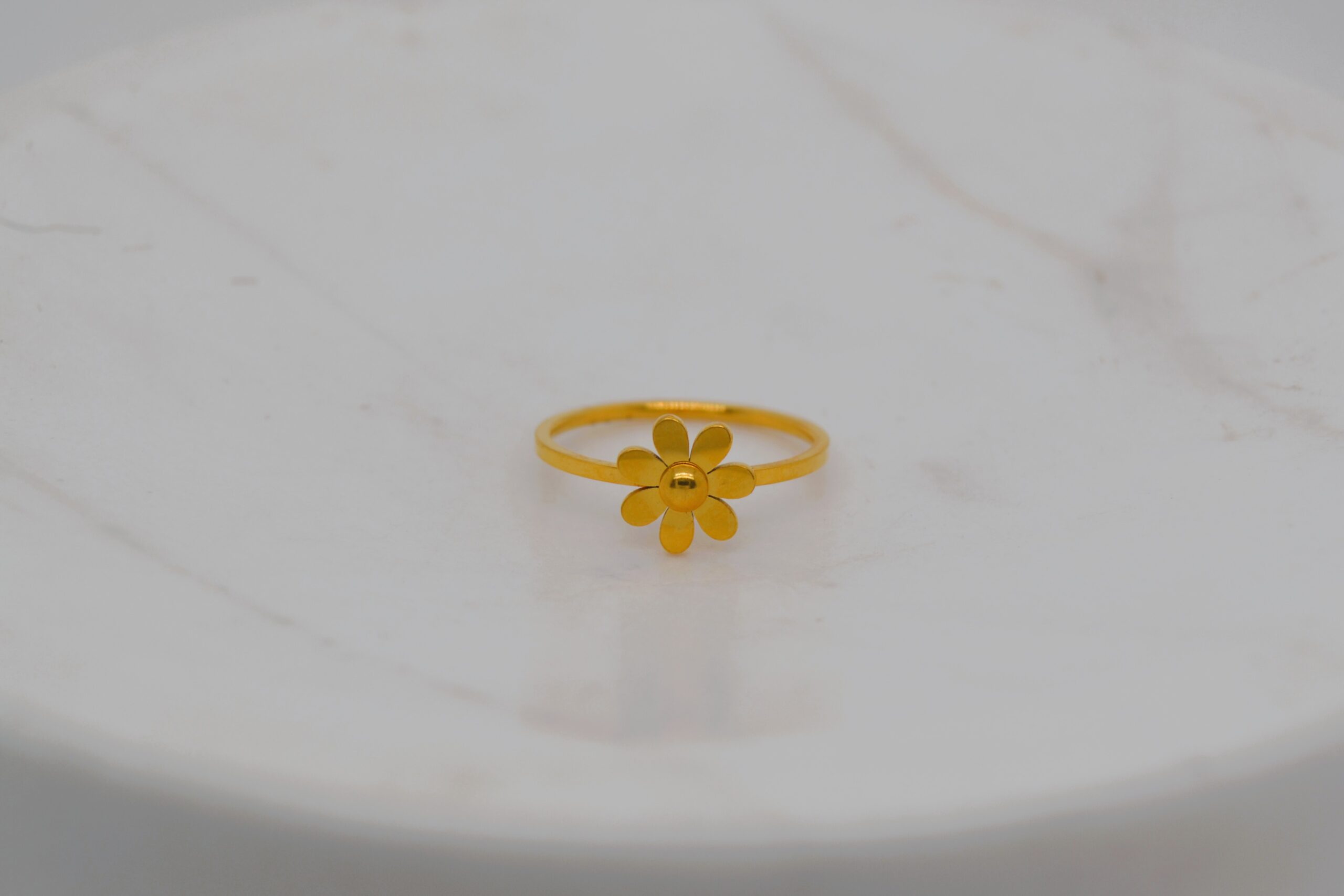 Gold Daisy Ring image 0