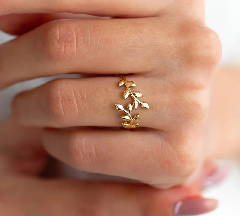 The Peace Leaf Gold Ring image 0