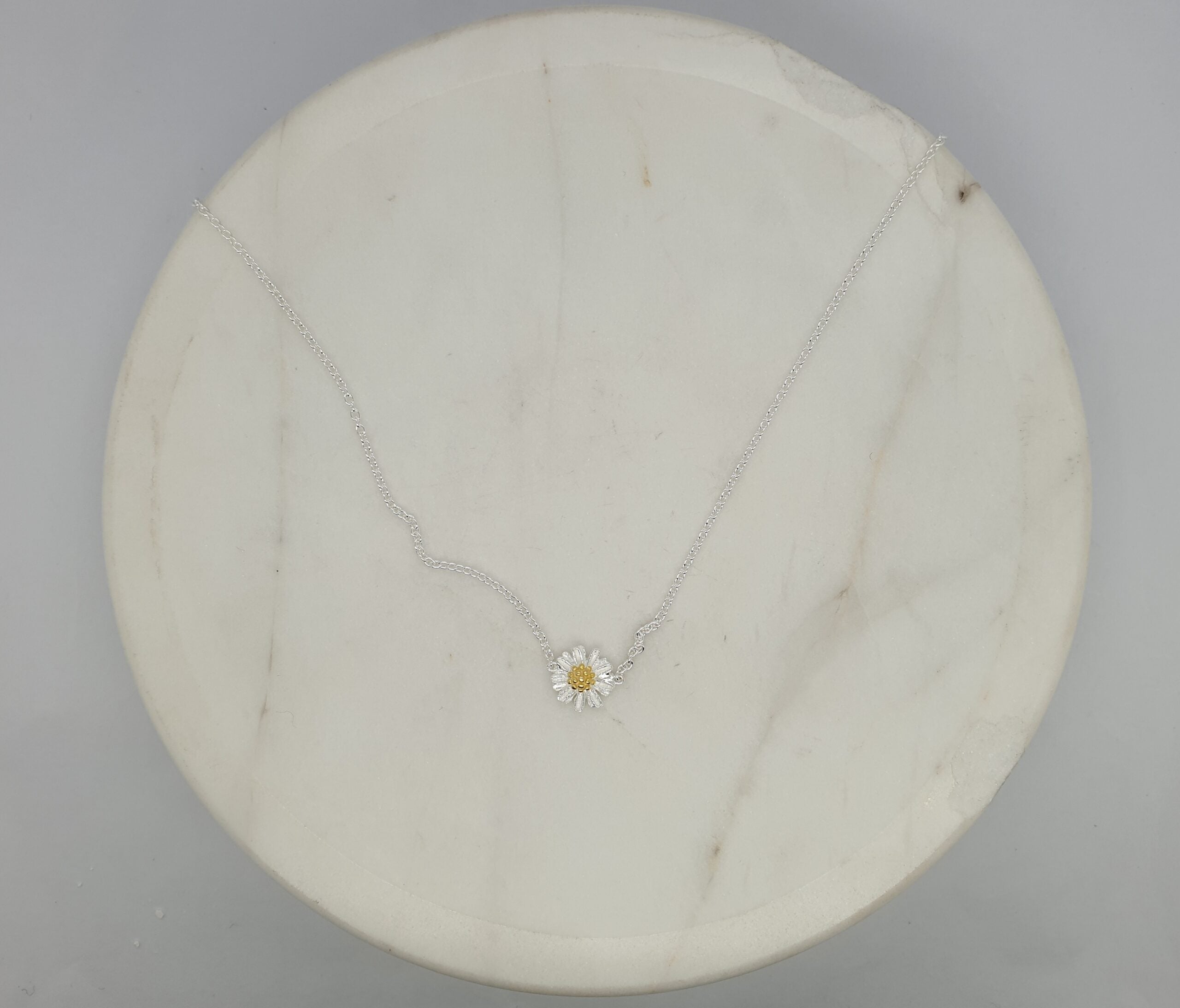 Daisy Necklace image 0