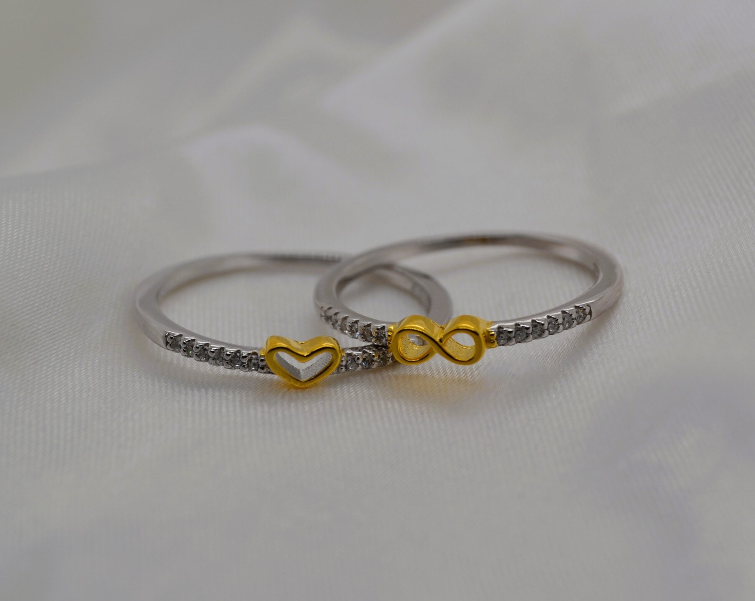 Dainty Gold Design Ring image 0