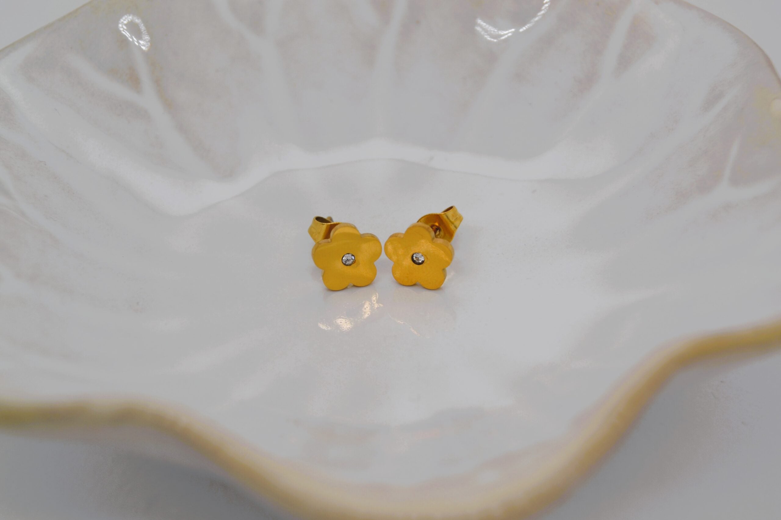 Bling Flower Stud image 0