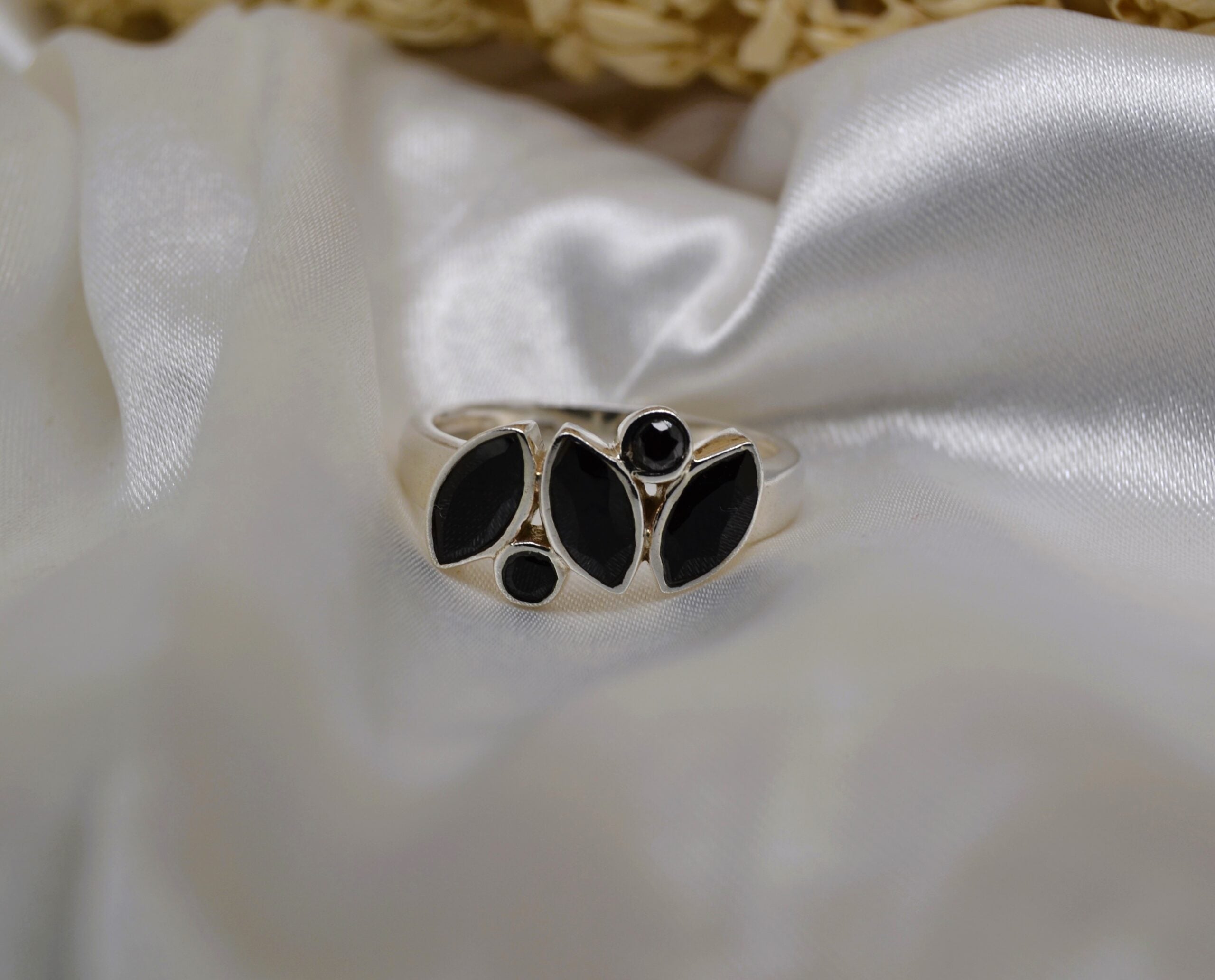 Fleur Silver Ring - Onyx image