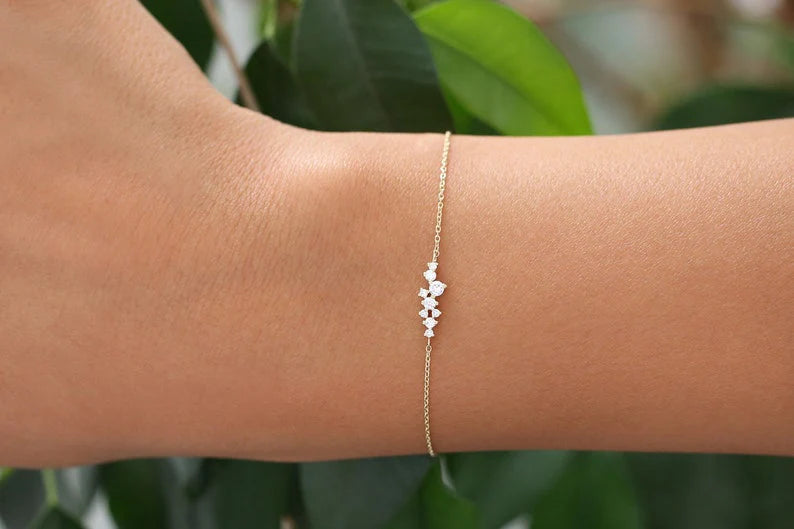 The Cluster Moissanite Bracelet 9k image 1