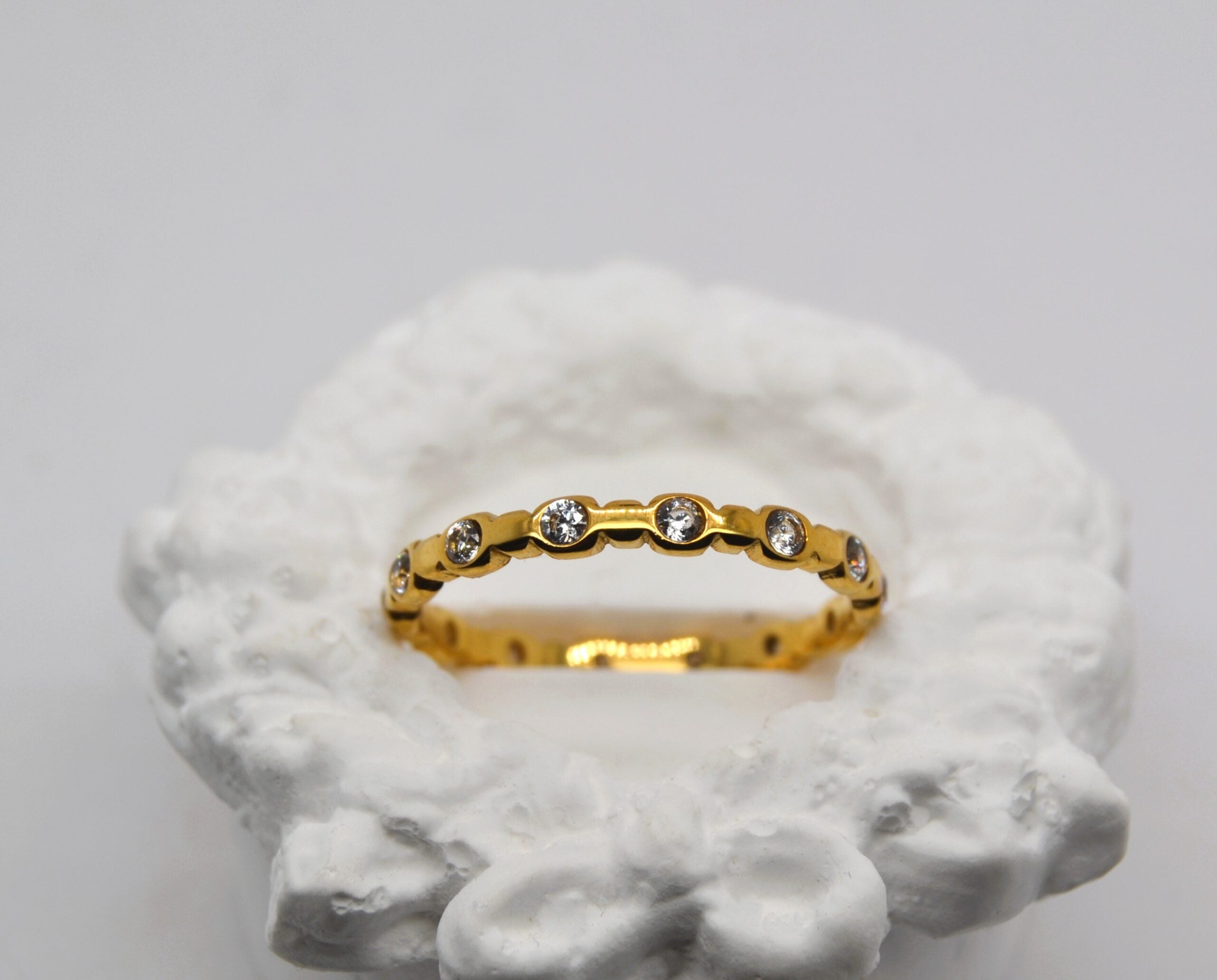 Scattered Gold Band image 0