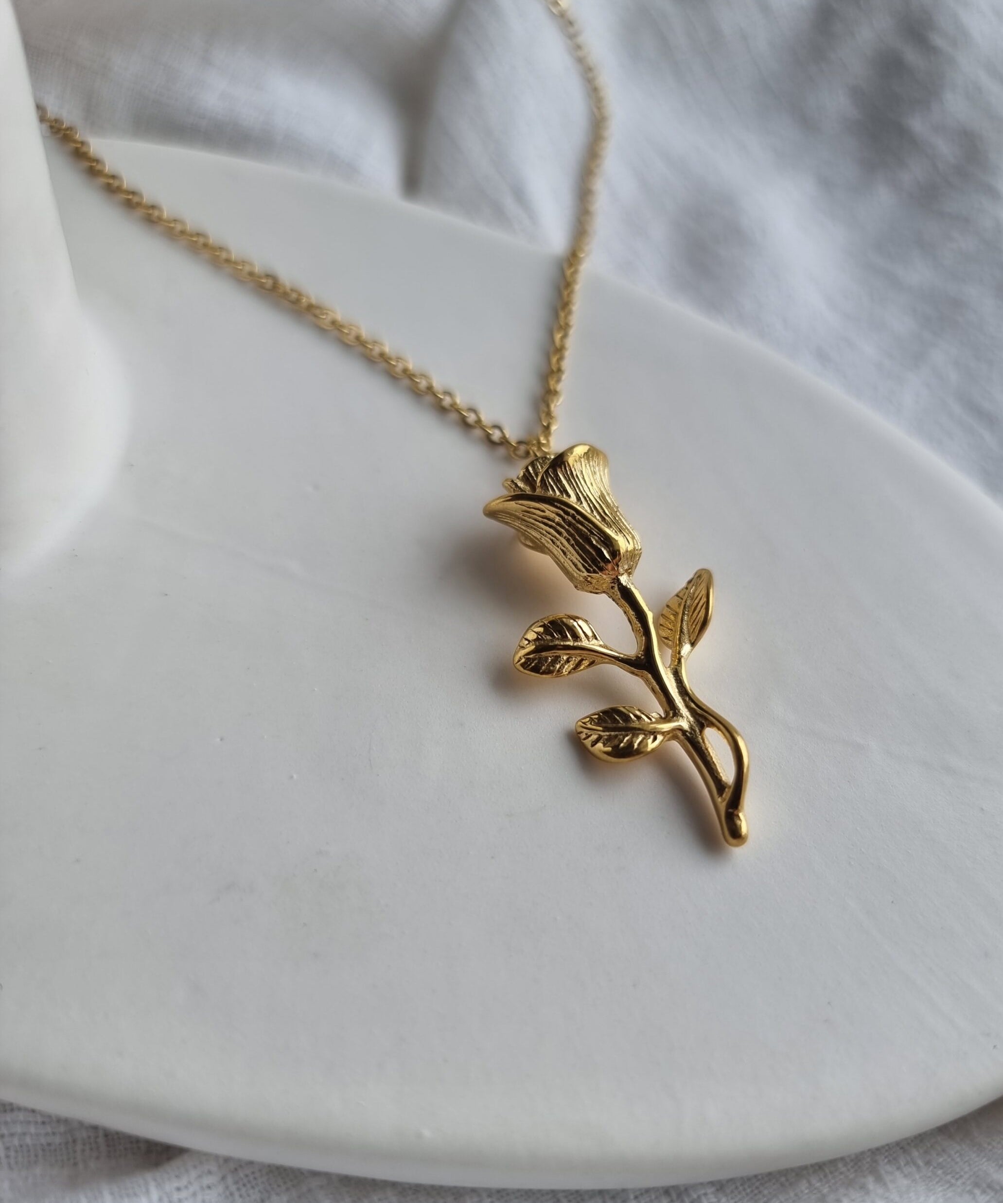 Gold Rose Chain image 1