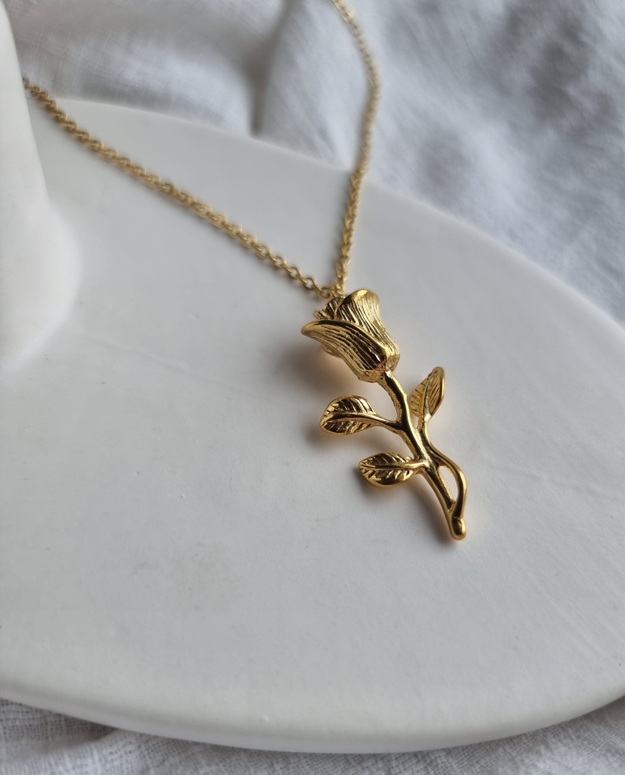 Gold Rose Chain image 1