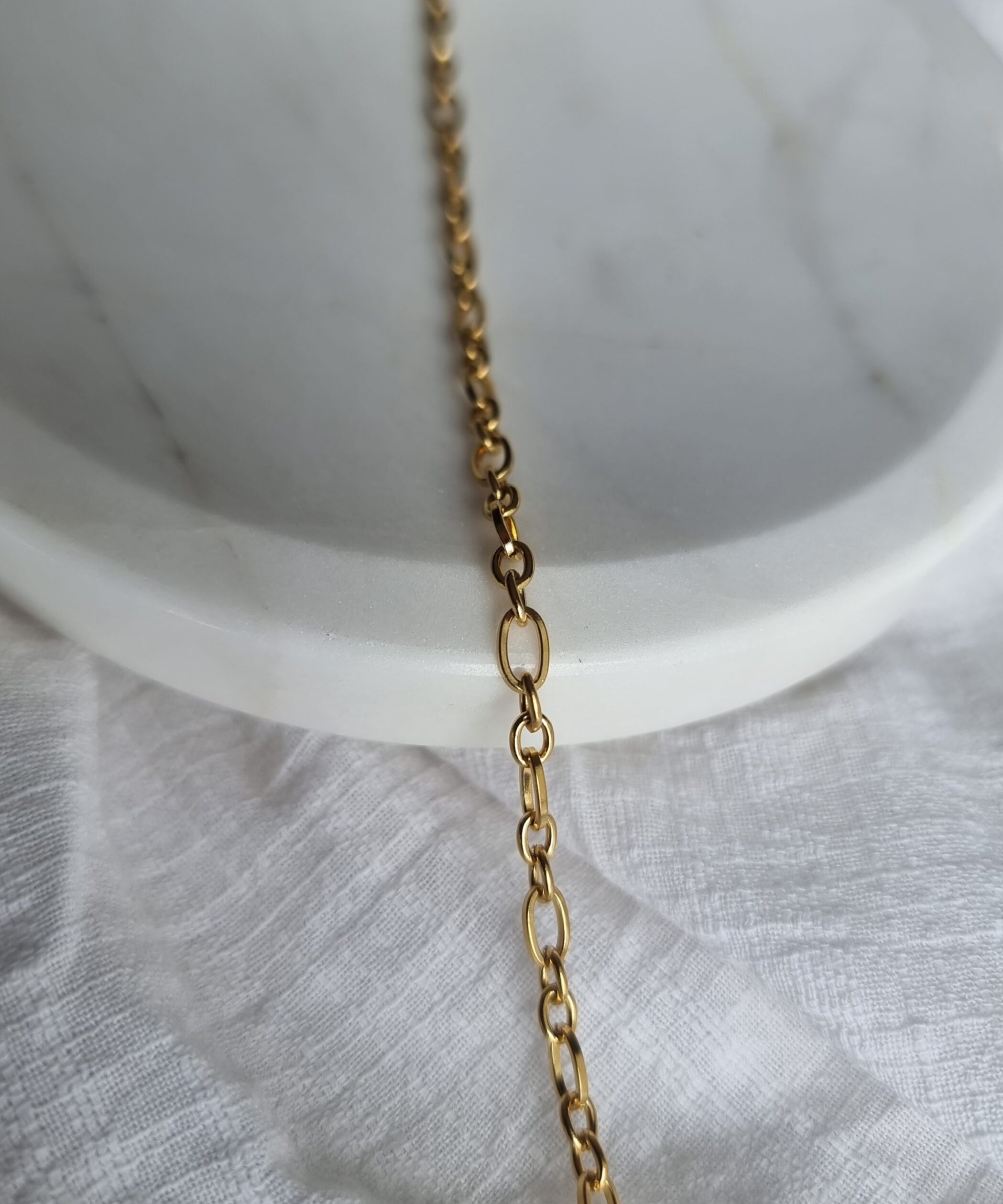 Gold Layering Chains image 1