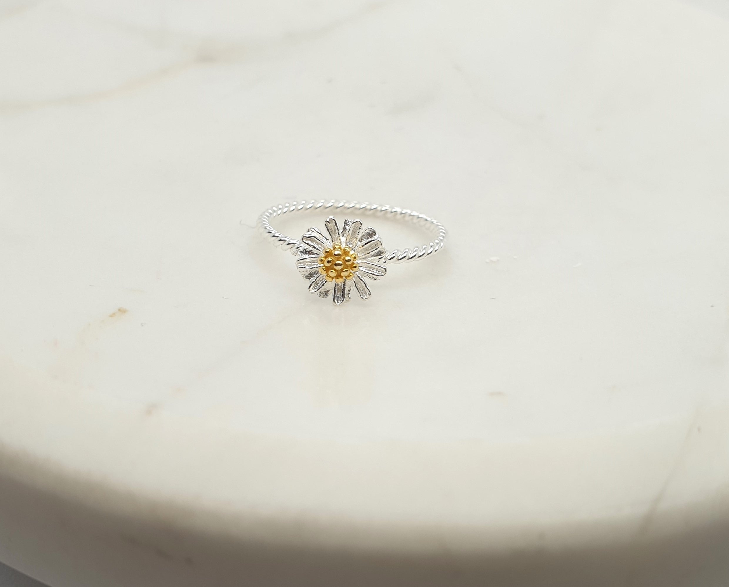 Daisy Dream Ring image 0