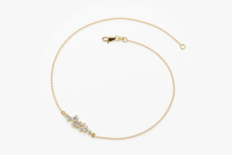The Cluster Moissanite Bracelet 9k image 2