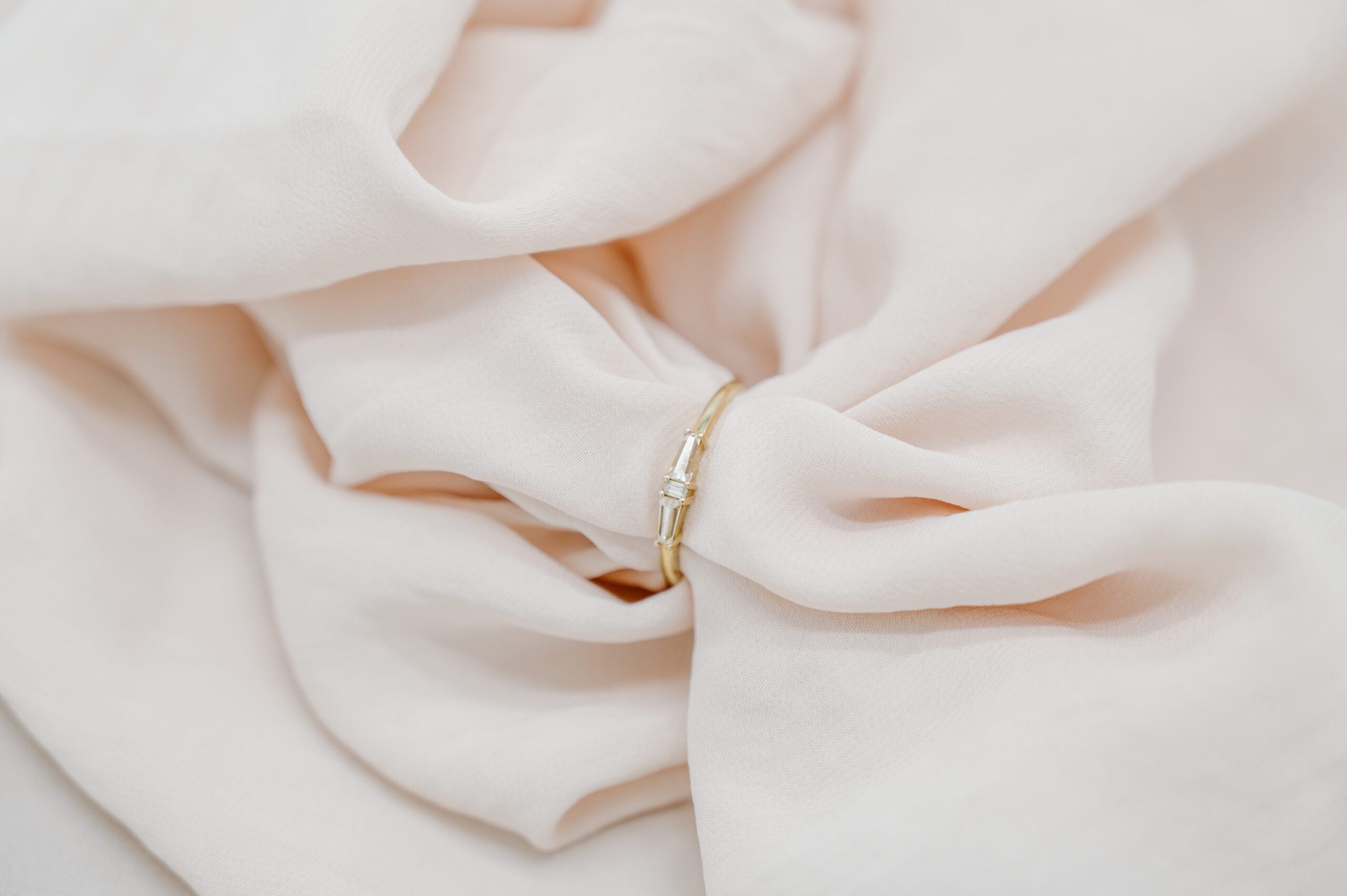Leah gold ring image 0