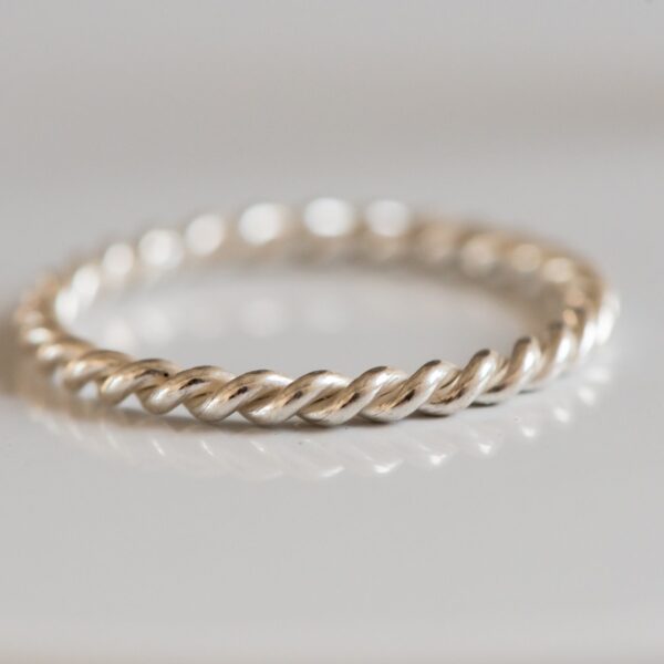 Twisty Ring