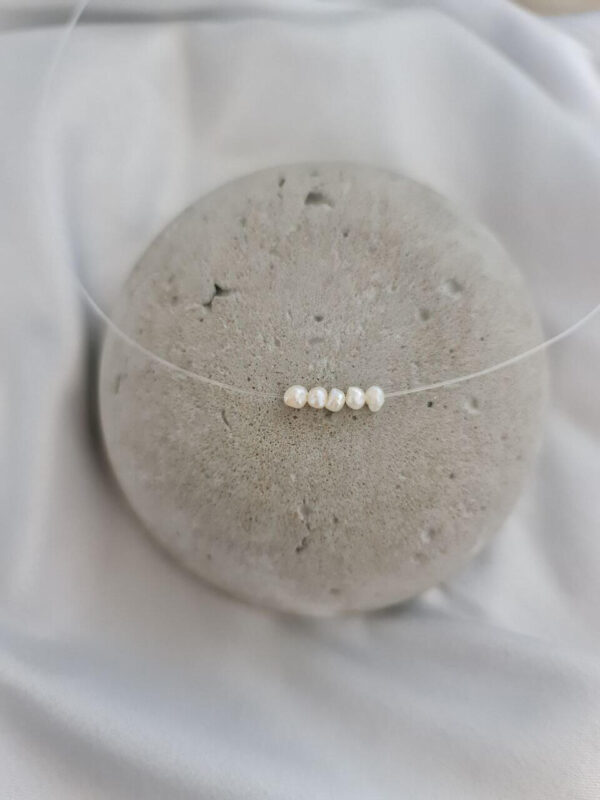 Small Pearl Floating Necklace