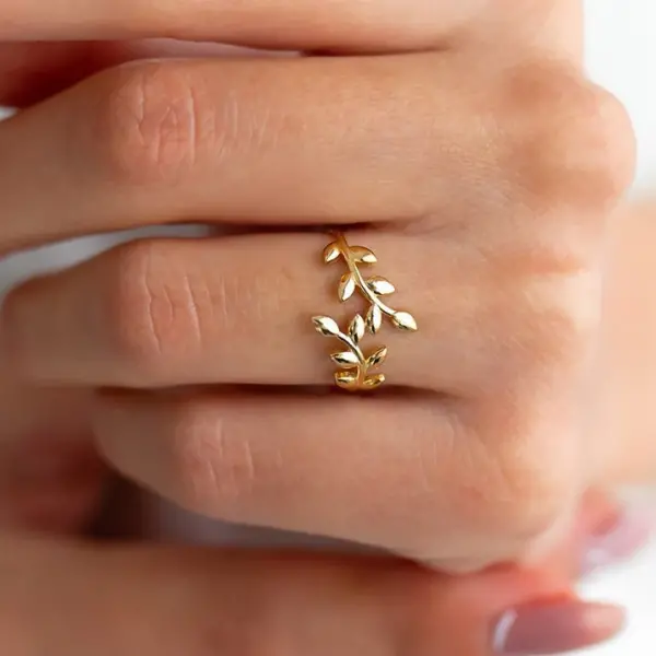 The Peace Leaf Gold Ring 1